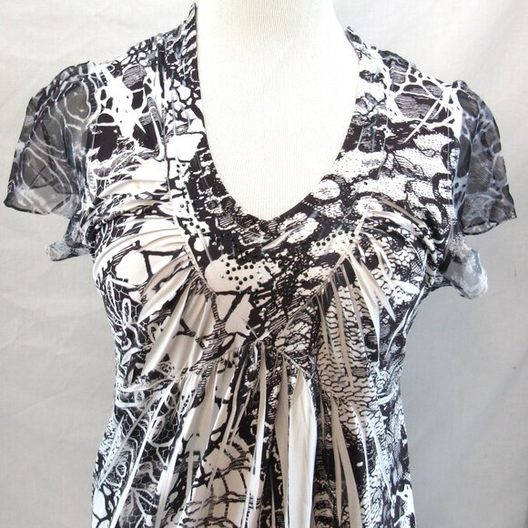 Unity World Wear Women's Black & White Blouse w/Floral Cut Out On Back Size XL - Picture 2 of 10